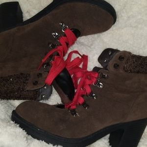 Suede boots